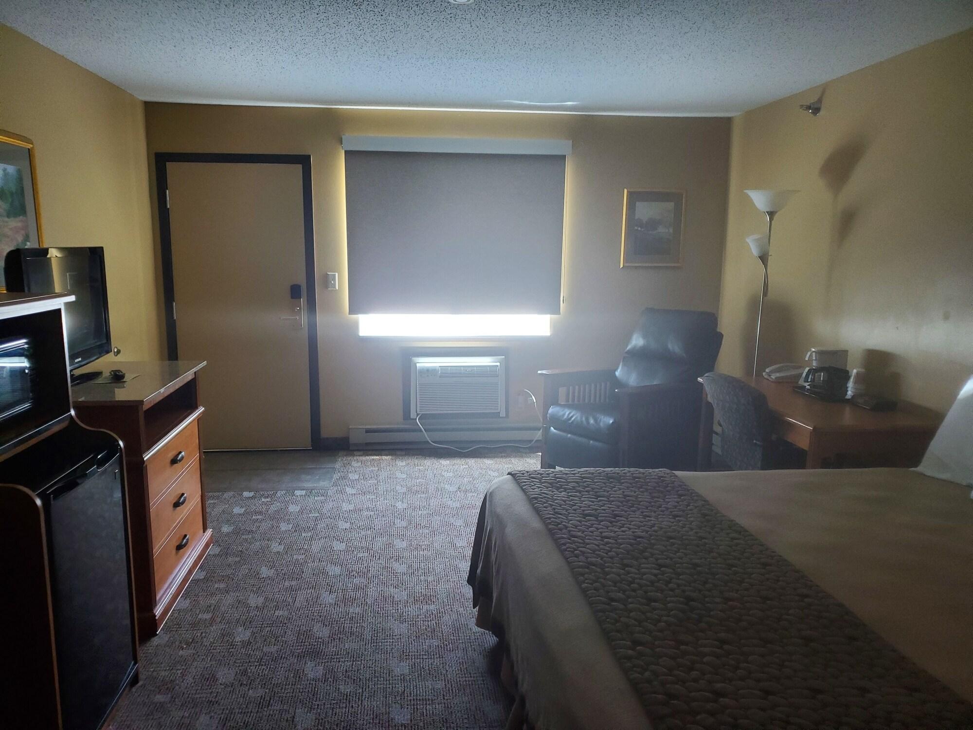 Governors Inn A Travelodge By Wyndham Пиер Екстериор снимка