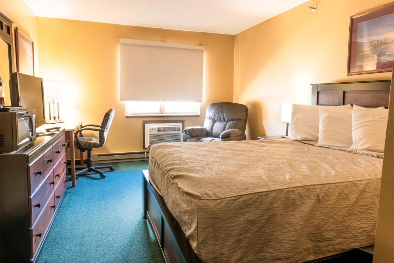 Governors Inn A Travelodge By Wyndham Пиер Екстериор снимка