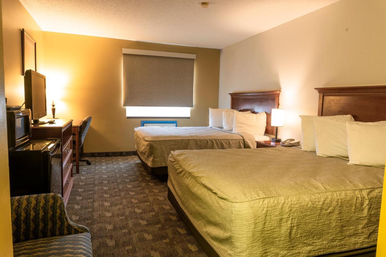 Governors Inn A Travelodge By Wyndham Пиер Екстериор снимка