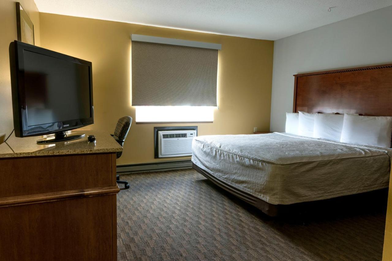 Governors Inn A Travelodge By Wyndham Пиер Екстериор снимка