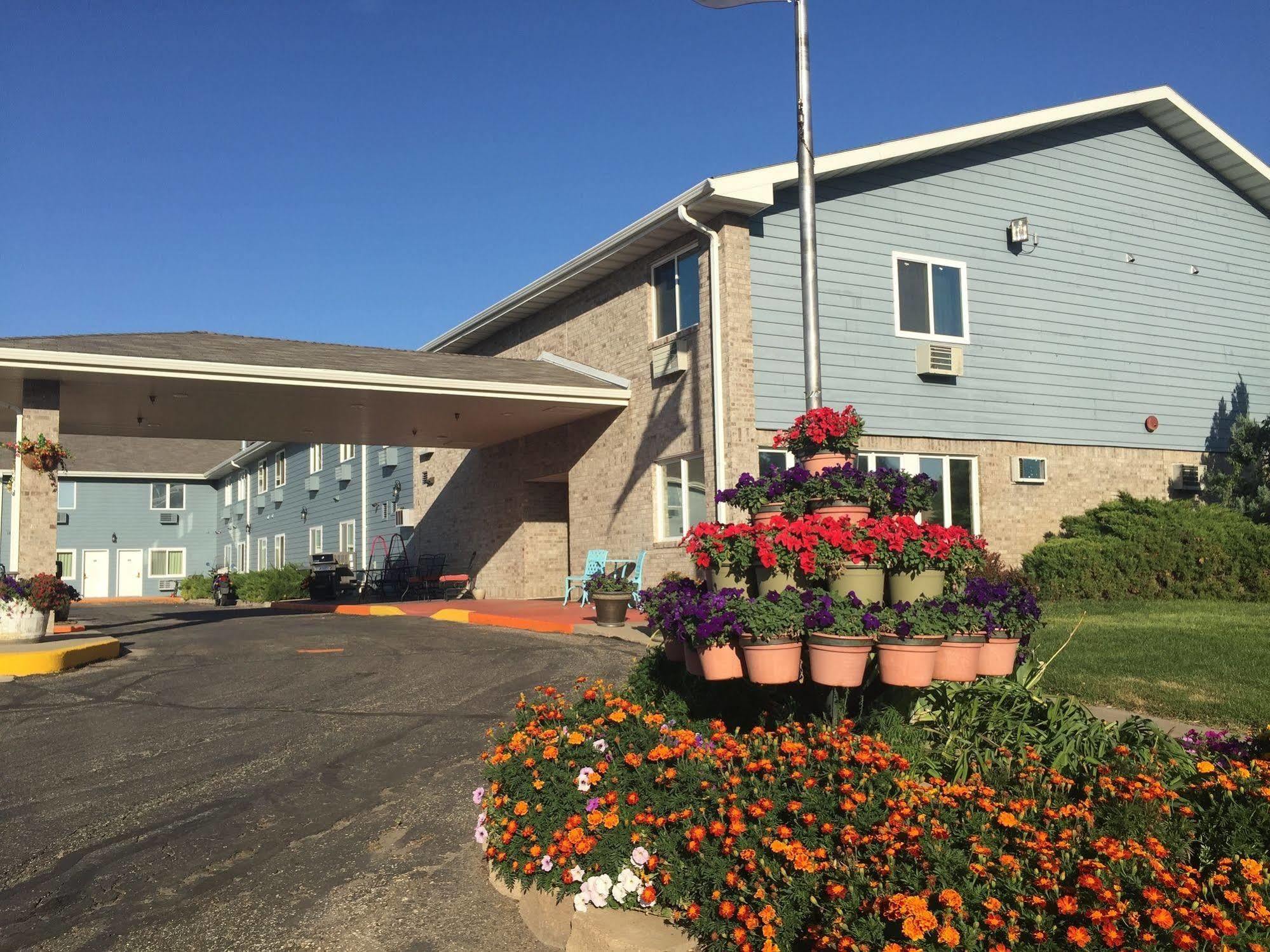 Governors Inn A Travelodge By Wyndham Пиер Екстериор снимка