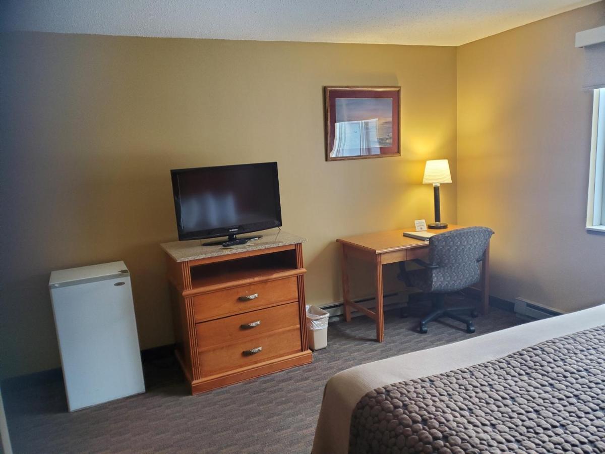 Governors Inn A Travelodge By Wyndham Пиер Екстериор снимка